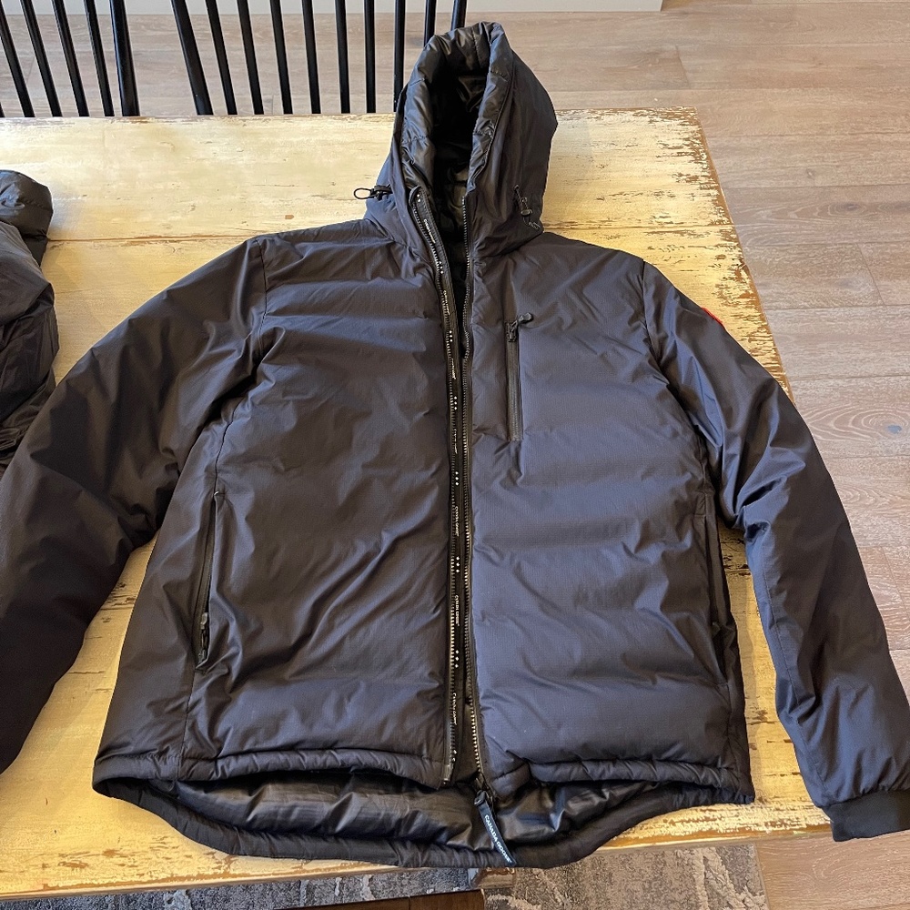 Canada Goose Lodge Packable 750 Fill Power Down Jacket (XL)